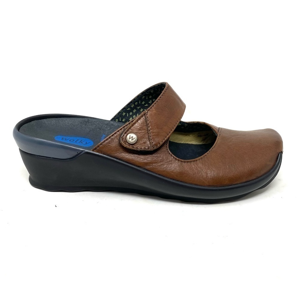 Wolky Up CUT OUT CLOG (2576) Cognac Leather